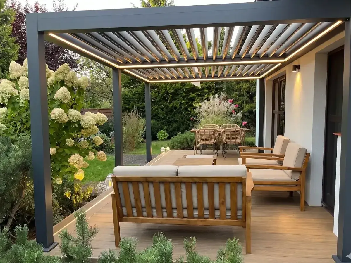 Pergola tarasowa Warszawa — realizacja 5 Realizacja pergoli tarasowej Warszawa — projekt nr 5 Tarasy Wesoła