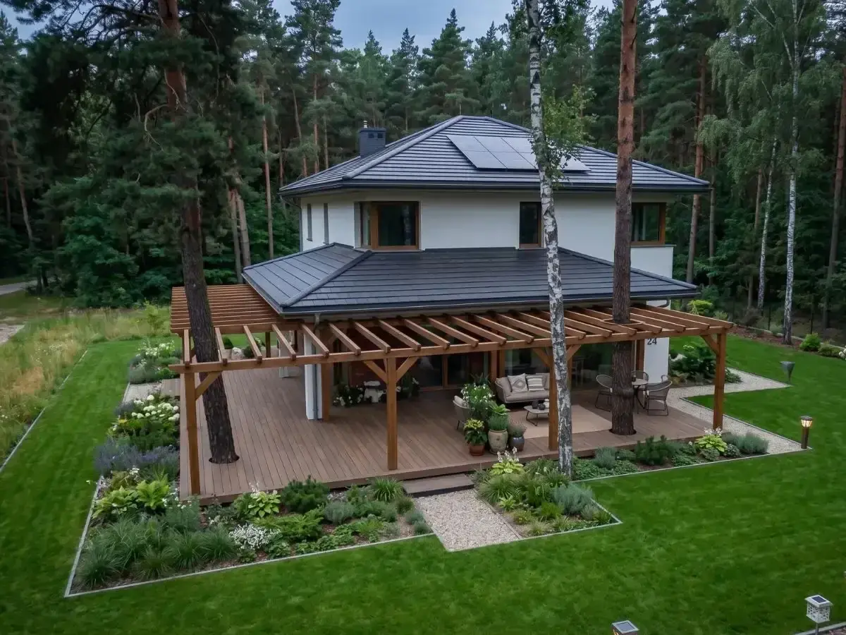 Pergola tarasowa Warszawa — realizacja 7 Realizacja pergoli tarasowej Warszawa — projekt nr 7 Tarasy Wesoła