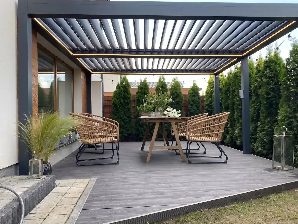 Pergola tarasowa Warszawa — realizacja 8 Realizacja pergoli tarasowej Warszawa — projekt nr 8 Tarasy Wesoła