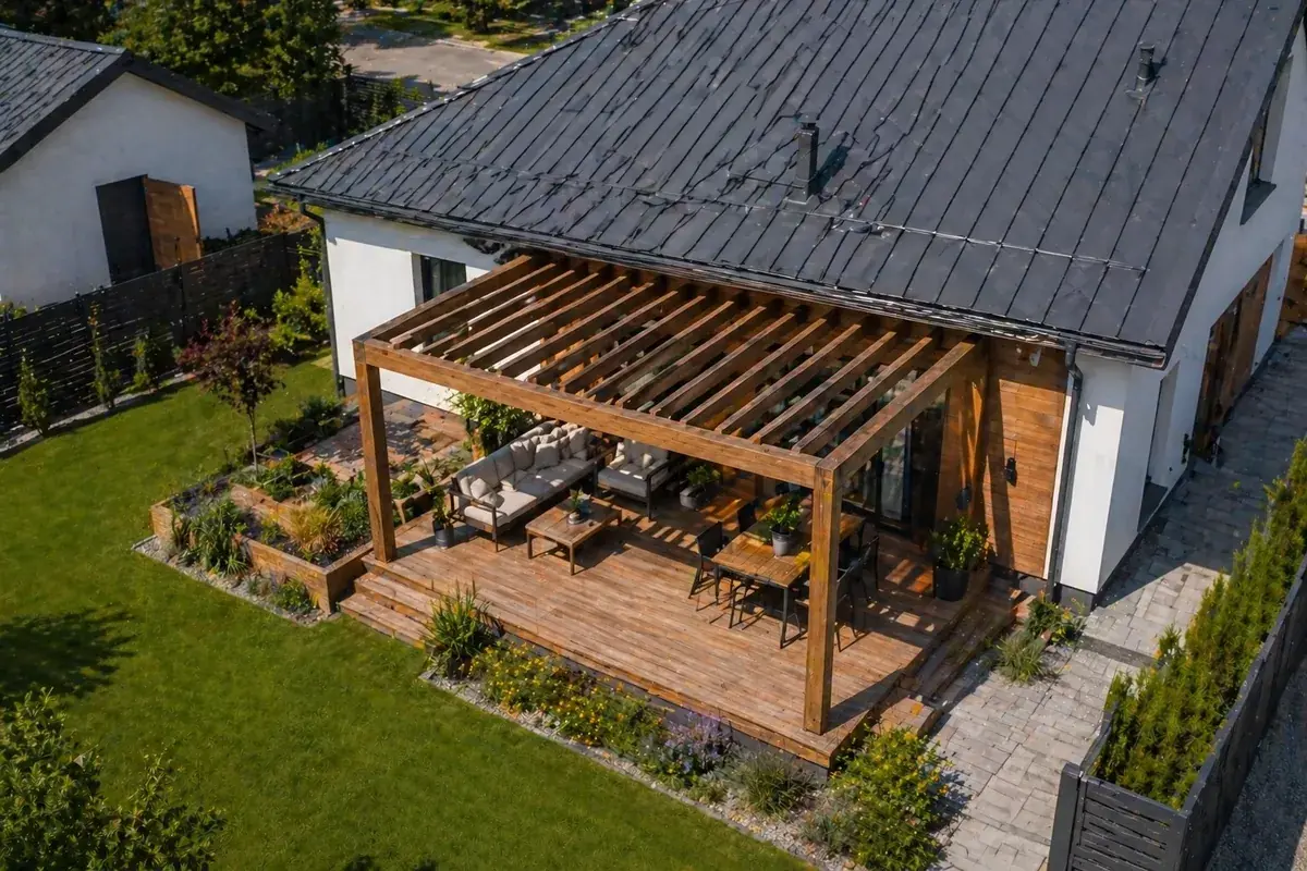 Zadaszenie tarasu Warszawa — realizacja 6 Realizacja zadaszenia tarasu Warszawa — projekt nr 6 Tarasy Wesoła