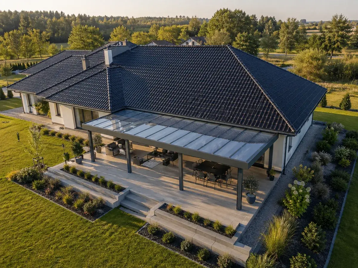 Zadaszenie tarasu Warszawa — realizacja 7 Realizacja zadaszenia tarasu Warszawa — projekt nr 7 Tarasy Wesoła